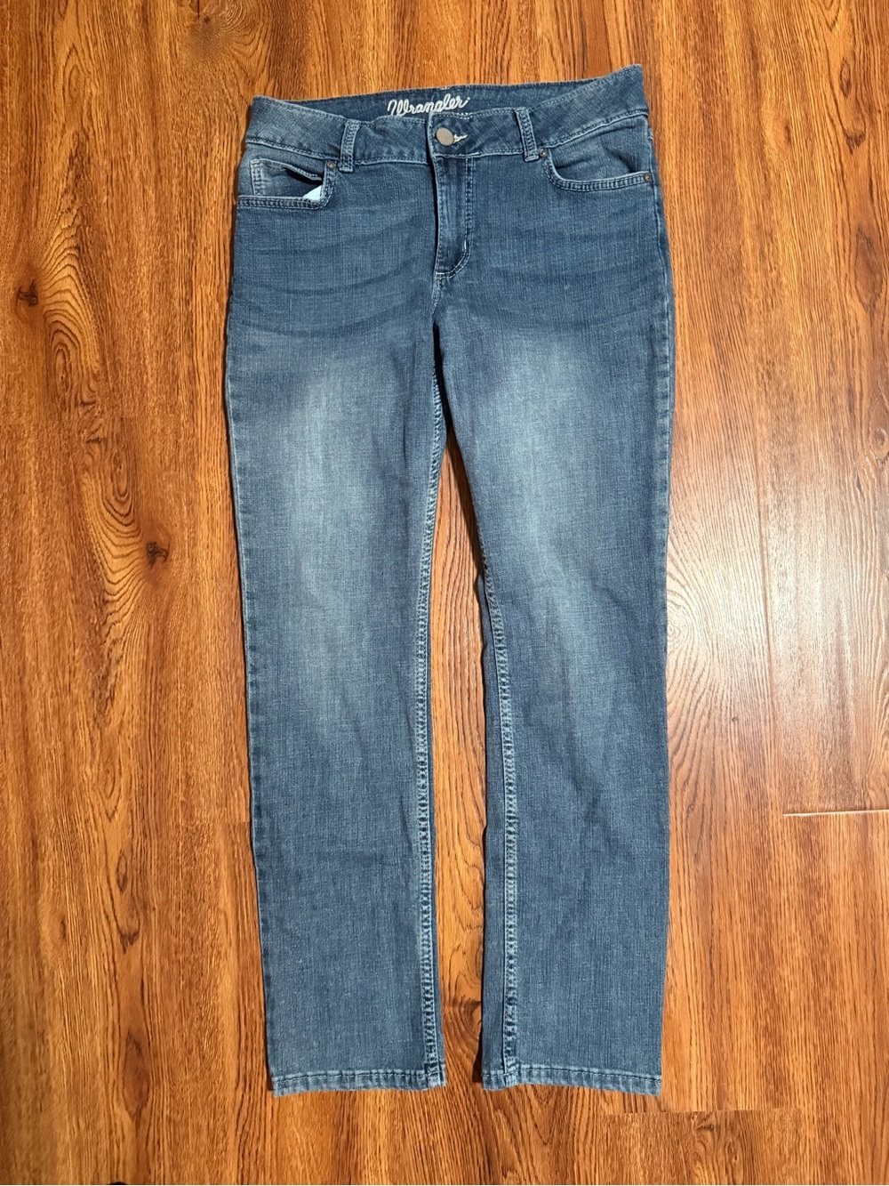 Wrangler Women’s 11 Blue Straight Leg Jeans